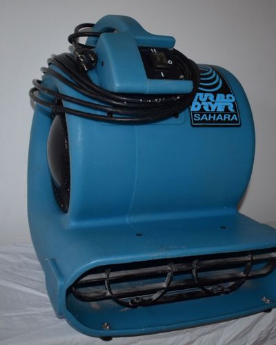 Großer-Turbo-Lüfter--560--Watt-6000-m³h.jpg